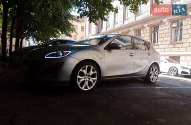 Хетчбек Mazda 3 2010 в Чернівцях