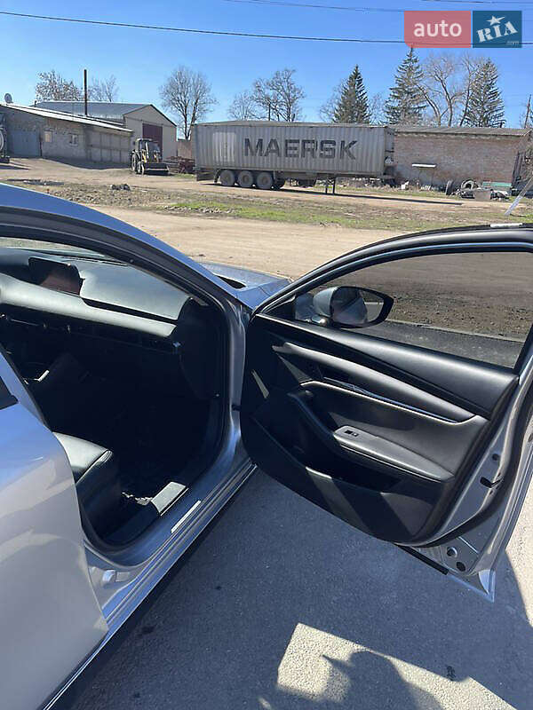 Седан Mazda 3 2020 в Киеве