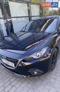 Хетчбек Mazda 3 2014 в Івано-Франківську