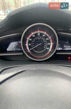 Седан Mazda 3 2015 в 