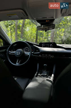 Седан Mazda 3 2019 в Южноукраїнську