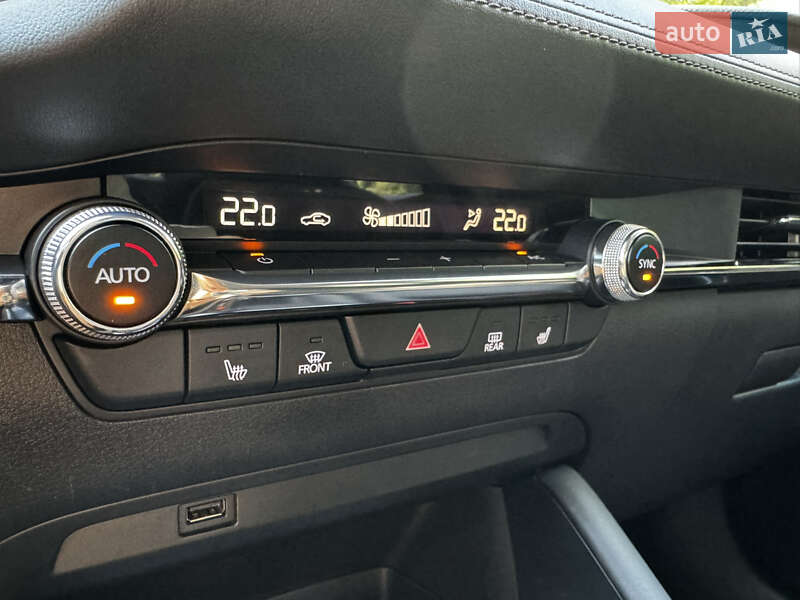 Седан Mazda 3 2019 в Южноукраинске