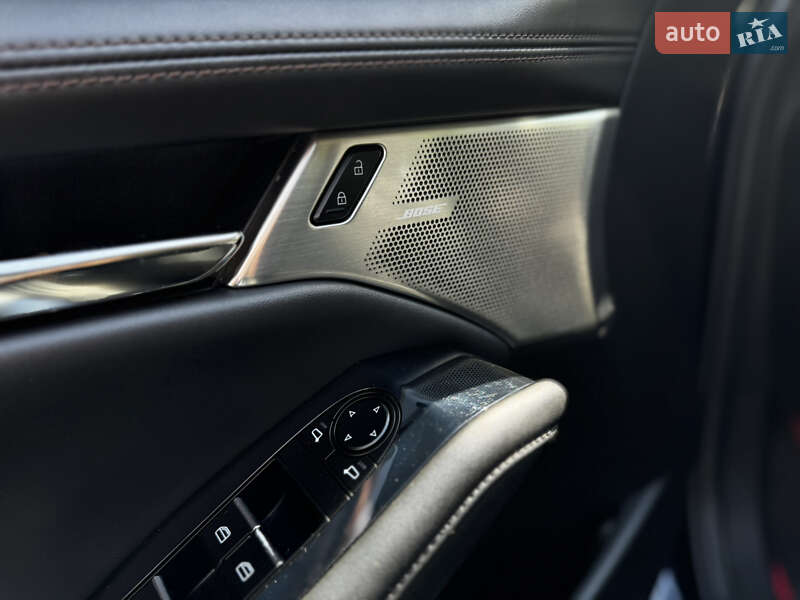 Седан Mazda 3 2019 в Южноукраинске