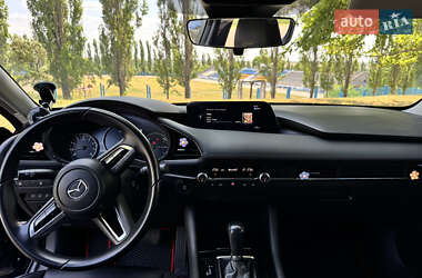 Седан Mazda 3 2019 в Южноукраїнську
