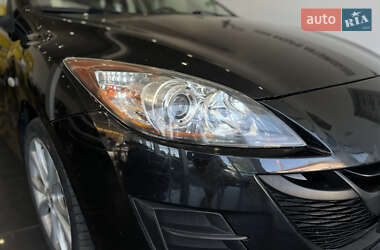 Хэтчбек Mazda 3 2010 в 