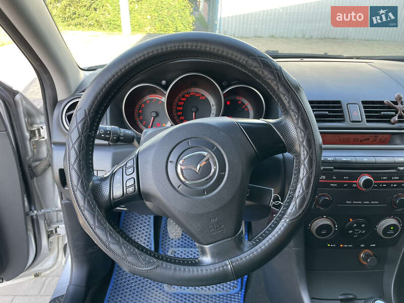 Хэтчбек Mazda 3 2005 в Полтаве