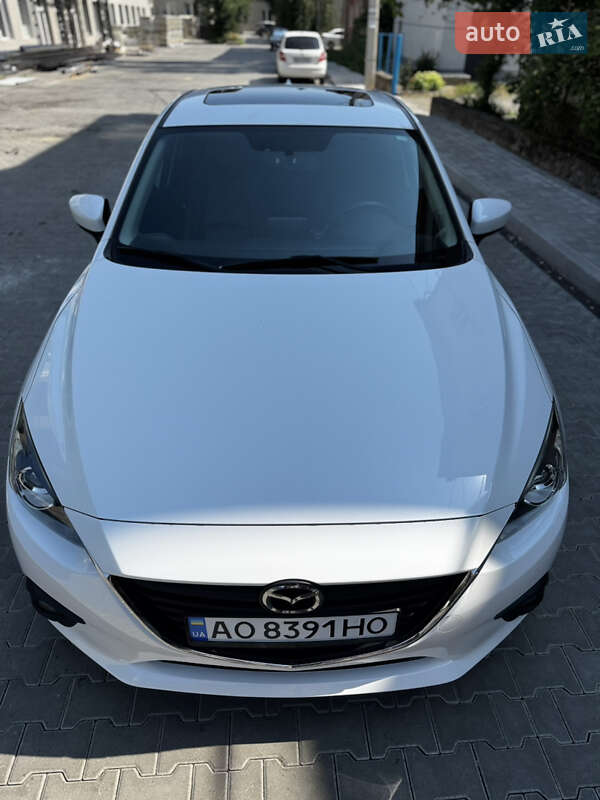 Mazda 3 2015