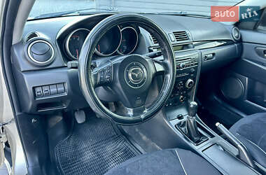 Седан Mazda 3 2005 в 