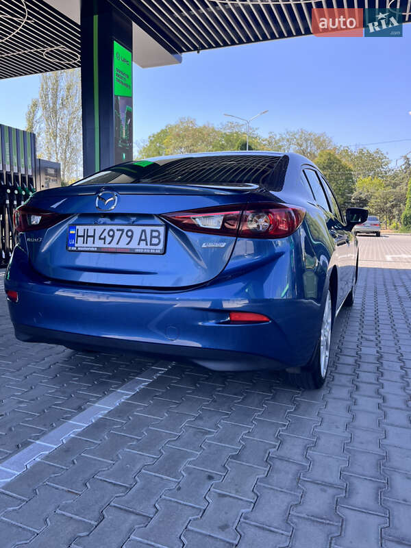 Седан Mazda 3 2018 в Одессе