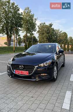Седан Mazda 3 2018 в Львове