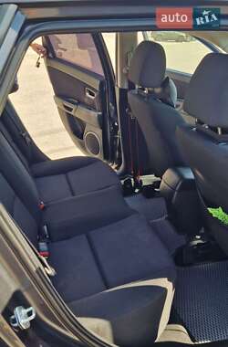 Хэтчбек Mazda 3 2006 в 