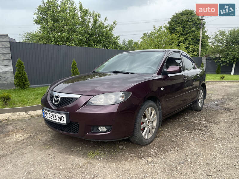 Седан Mazda 3 2007 в Самборе