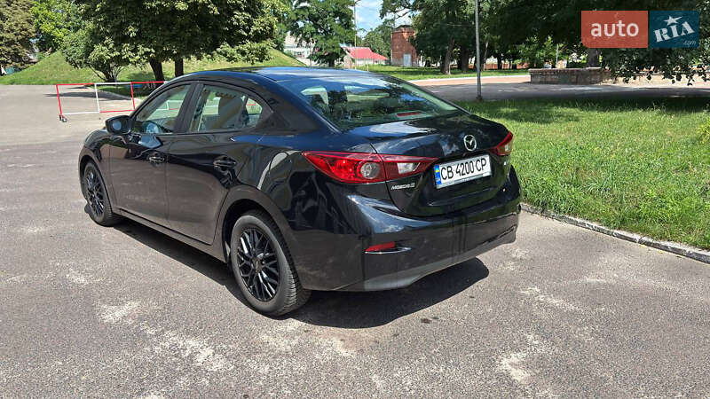 Седан Mazda 3 2017 в Киеве