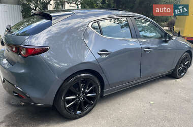 Хэтчбек Mazda 3 2022 в Киеве