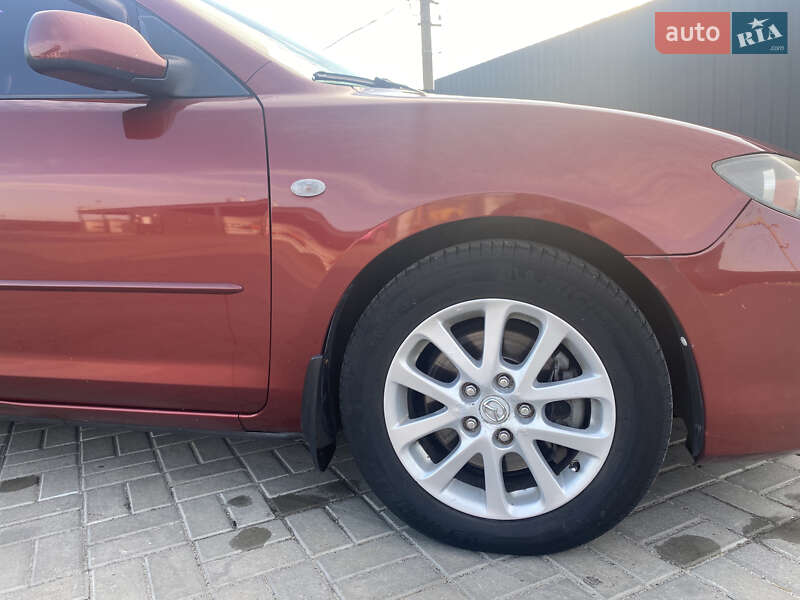Седан Mazda 3 2008 в Черкасах