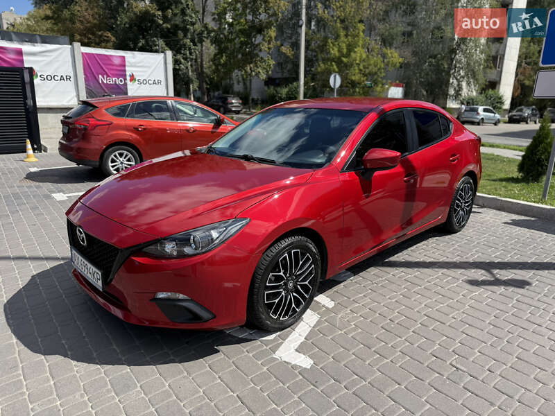 Седан Mazda 3 2015 в 