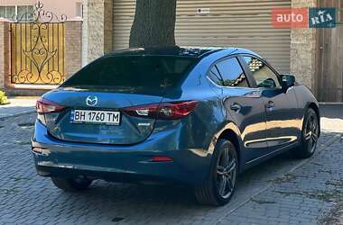 Седан Mazda 3 2017 в 