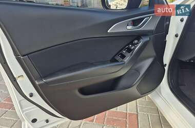 Седан Mazda 3 2017 в 