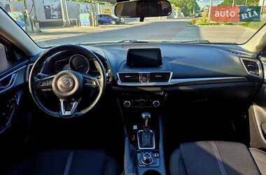 Седан Mazda 3 2017 в 