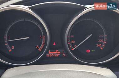 Хэтчбек Mazda 3 2010 в 