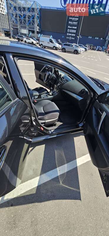 Хэтчбек Mazda 3 2010 в Киеве фото 13 Хэтчбек Mazda 3 2010 в Киеве