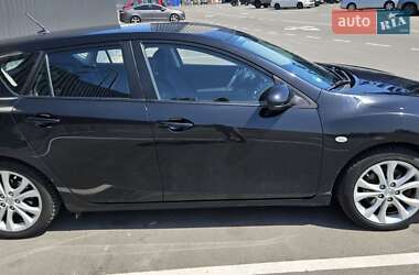 Хэтчбек Mazda 3 2010 в 