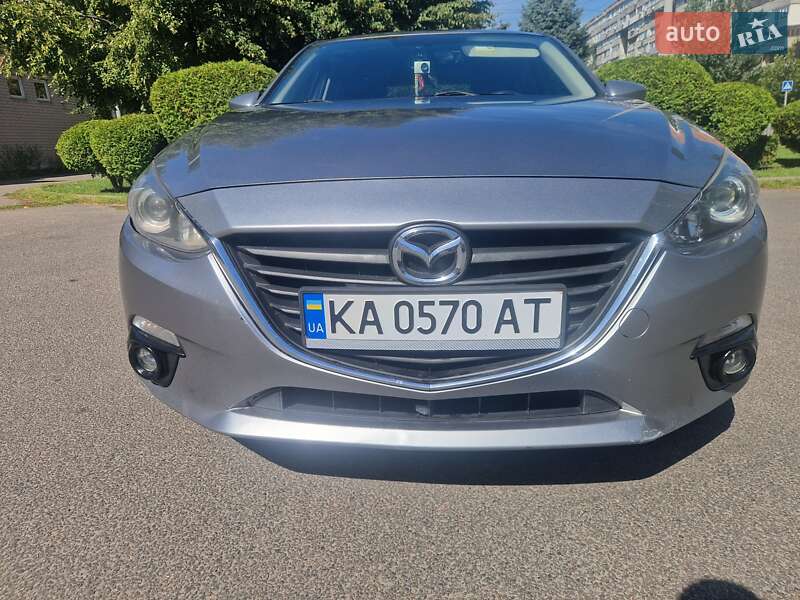 Хэтчбек Mazda 3 2014 в Днепре