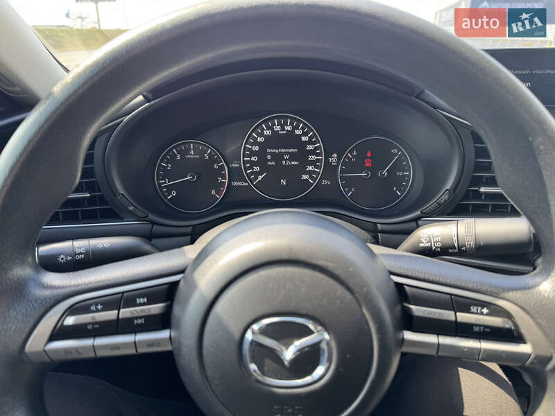 Седан Mazda 3 2019 в Львове