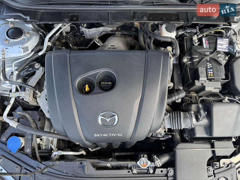 Седан Mazda 3 2019 в Львове