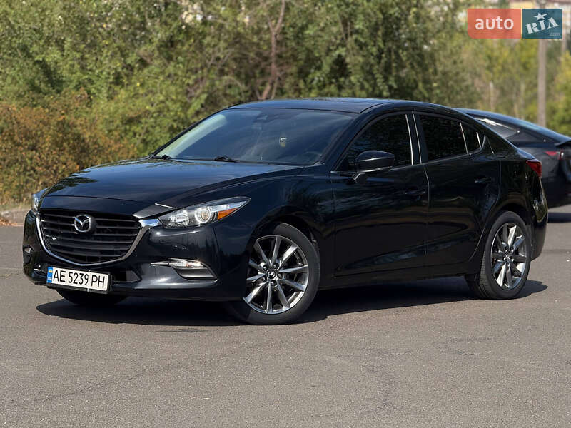 Седан Mazda 3 2017 в 