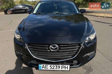 Седан Mazda 3 2017 в 