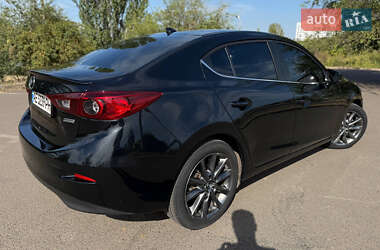 Седан Mazda 3 2017 в 