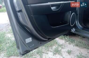 Седан Mazda 3 2004 в 