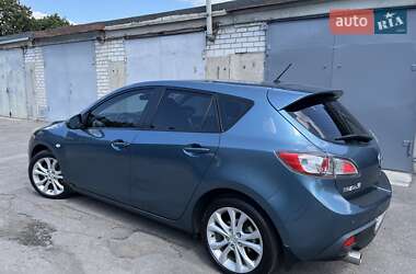 Хэтчбек Mazda 3 2010 в 