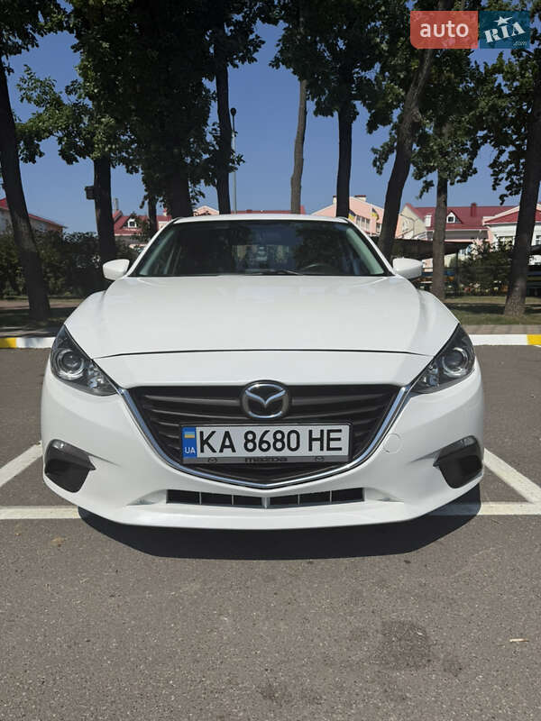 Mazda 3 2015