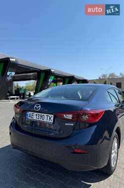 Седан Mazda 3 2017 в 