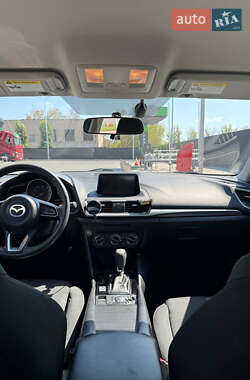 Седан Mazda 3 2017 в 