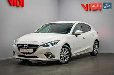 Хэтчбек Mazda 3 2016 в Киеве