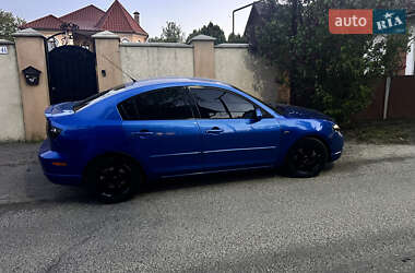 Седан Mazda 3 2005 в Черновцах