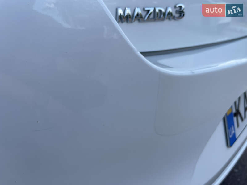 Седан Mazda 3 2020 в Киеве
