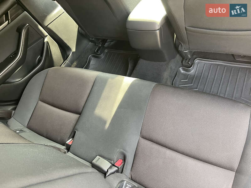 Седан Mazda 3 2020 в Киеве