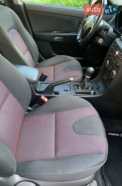 Хэтчбек Mazda 3 2004 в Житомире