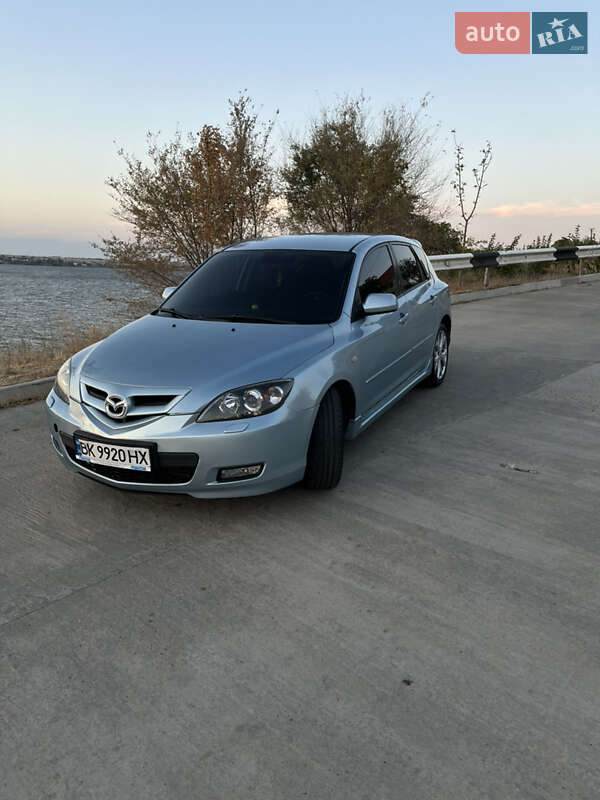 Хэтчбек Mazda 3 2006 в Николаеве