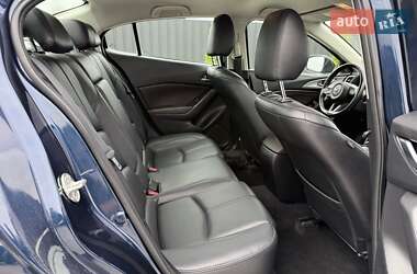 Седан Mazda 3 2018 в 