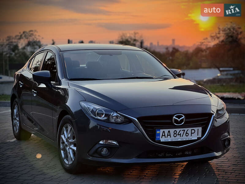 Mazda 3 2015