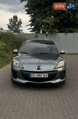 Седан Mazda 3 2013 в 