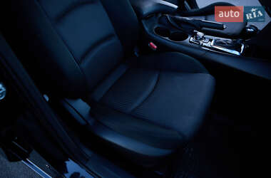 Седан Mazda 3 2014 в 