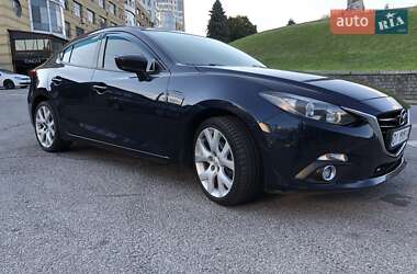 Седан Mazda 3 2014 в Дніпрі