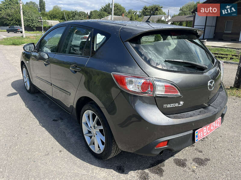 Хэтчбек Mazda 3 2009 в Ахтырке