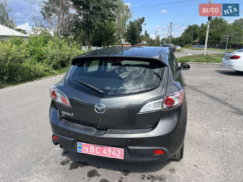 Хэтчбек Mazda 3 2009 в Ахтырке